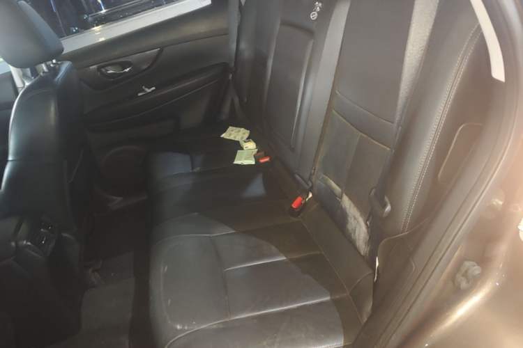 Used Nissan X-Trail 2017 2.0L CVT Comfort Edition 2WD Left Rear Seat