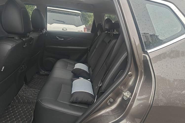 Used Nissan X-Trail 2017 2.0L CVT Comfort Edition 2WD Left Rear Seat