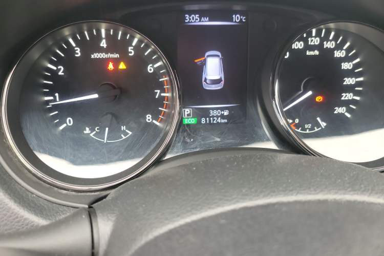 Used Nissan X-Trail 2017 2.5L CVT Luxury Edition 4WD Odometer Close Up