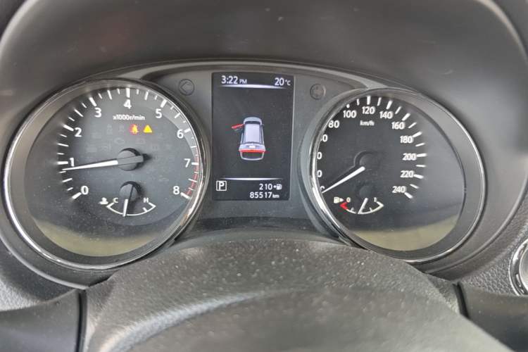 Used Nissan X-Trail 2017 2.0L CVT Comfort Edition 2WD Odometer Close Up
