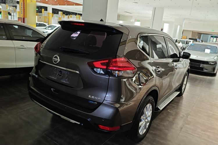 Used Nissan X-Trail 2017 2.0L CVT Comfort Edition 2WD Rear Right 45 Deg