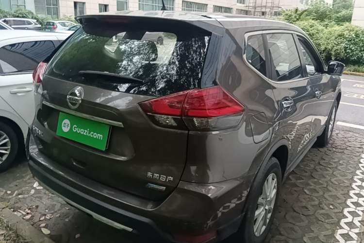 Used Nissan X-Trail 2017 2.0L CVT Comfort Edition 2WD Rear Right 45 Deg