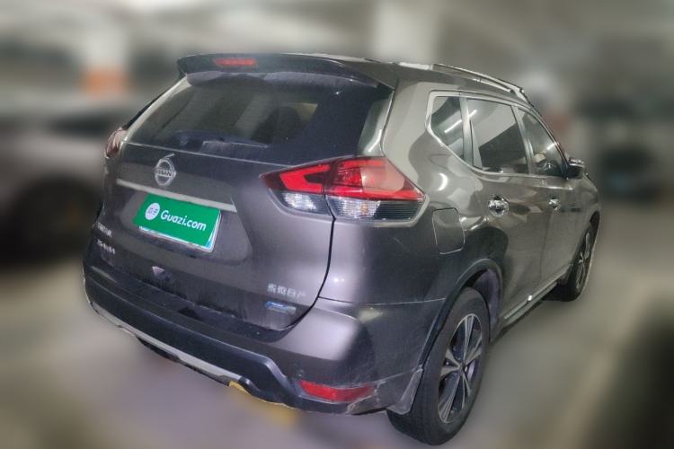 Used Nissan X-Trail 2017 2.5L CVT Leading Edition 4WD Rear Right 45 Deg