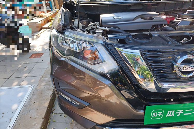 Used Nissan X-Trail 2017 2.0L CVT Comfort Edition 2WD Right Front Headlight