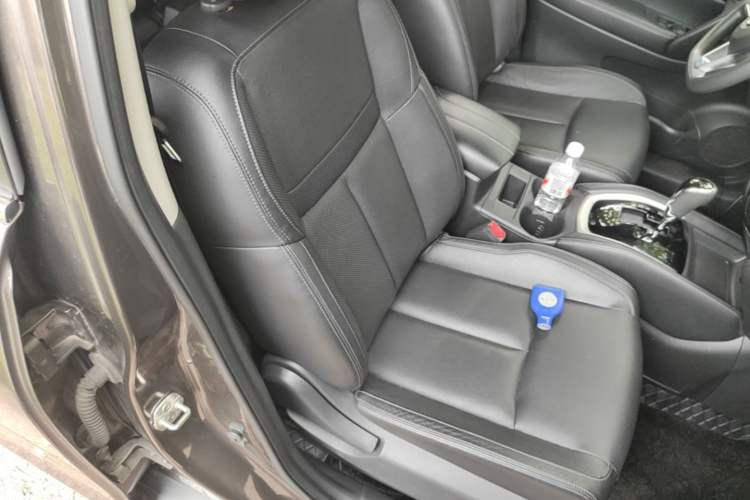 Used Nissan X-Trail 2017 2.0L CVT Comfort Edition 2WD Right Front Seat