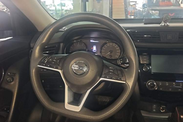 Used Nissan X-Trail 2017 2.0L CVT Comfort Edition 2WD Steering Wheel