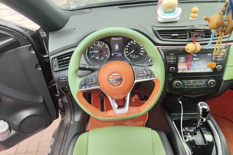 Used Nissan X-Trail 2017 2.0L CVT Comfort Edition 2WD Steering Wheel