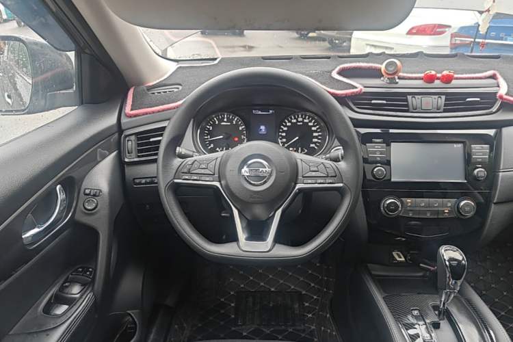 Used Nissan X-Trail 2017 2.0L CVT Comfort Edition 2WD Steering Wheel