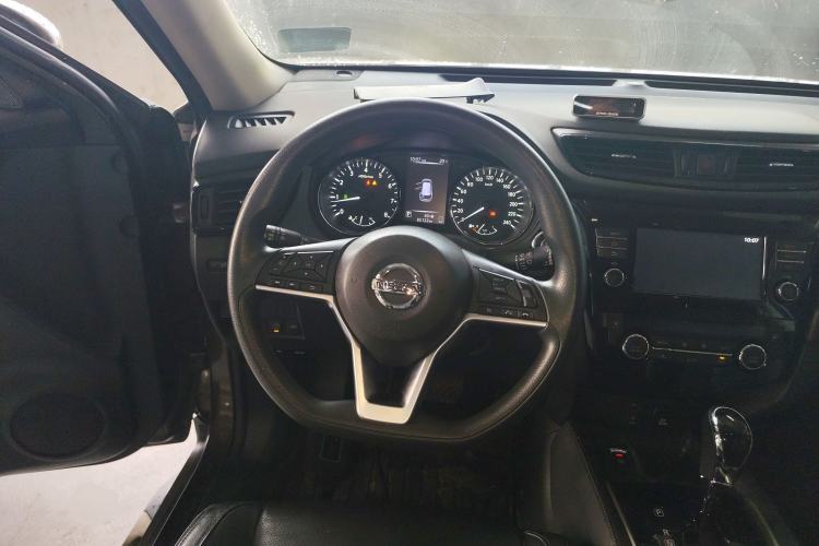 Used Nissan X-Trail 2017 2.5L CVT Leading Edition 4WD Steering Wheel