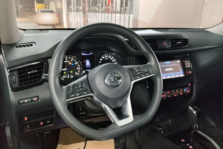 Used Nissan X-Trail 2017 2.5L CVT Leading Edition 4WD Steering Wheel