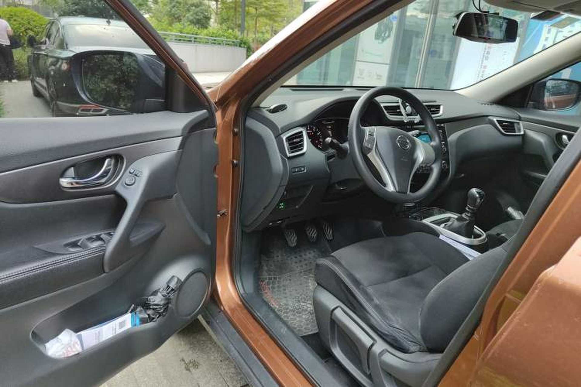 Used Nissan X-Trail 2017 2.0L Manual Classic Edition 2WD Driver Seat