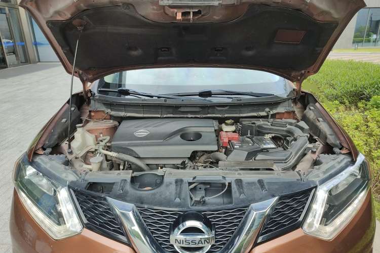 Used Nissan X-Trail 2017 2.0L Manual Classic Edition 2WD Engine Bay