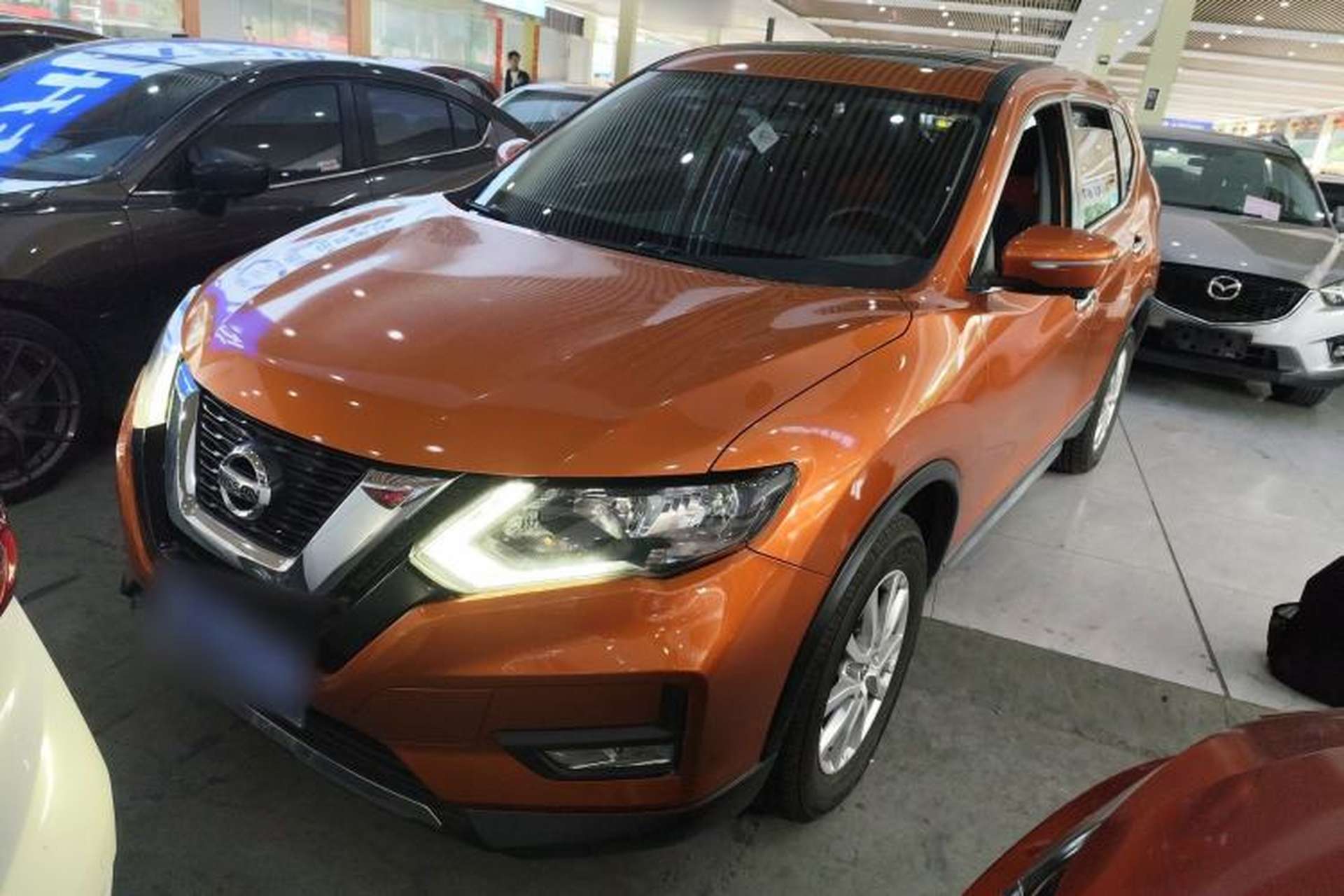 Used Nissan X-Trail 2017 2.0L CVT Comfort Edition 2WD Front Left 45 Deg