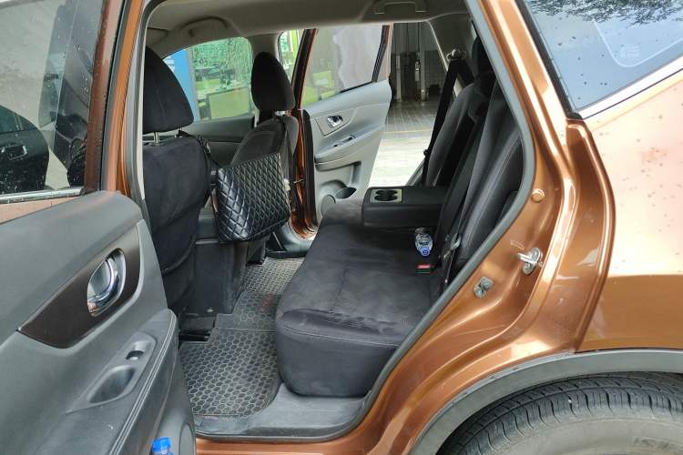 Used Nissan X-Trail 2017 2.0L Manual Classic Edition 2WD Left Rear Seat