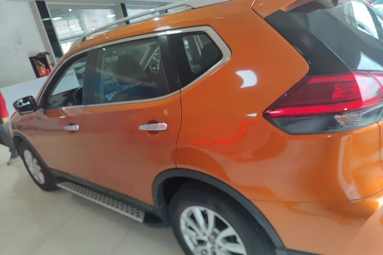 Used Nissan X-Trail 2017 2.0L CVT Comfort Edition 2WD Left Side