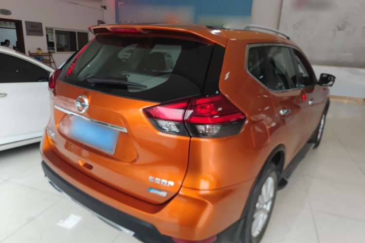 Used Nissan X-Trail 2017 2.0L CVT Comfort Edition 2WD Rear Right 45 Deg