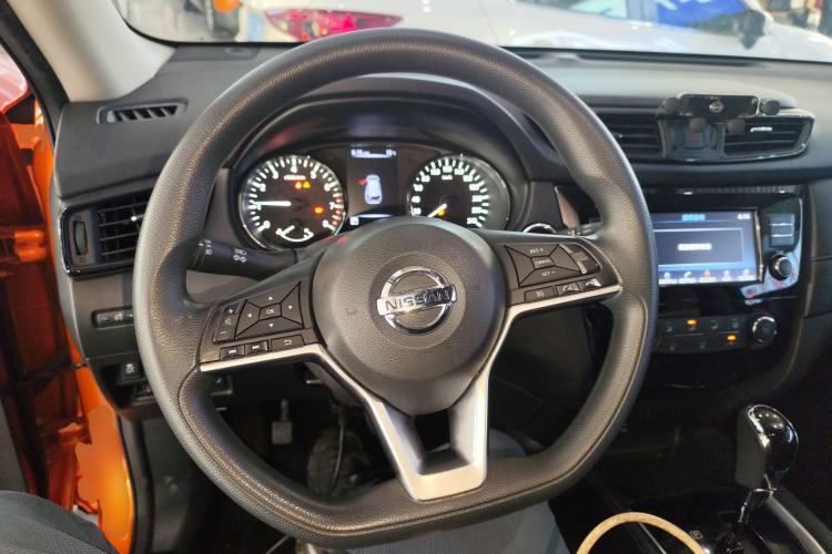 Used Nissan X-Trail 2017 2.0L CVT Comfort Edition 2WD Steering Wheel
