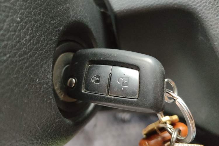 Used Nissan X-Trail 2017 2.0L Manual Classic Edition 2WD Vehicle Key