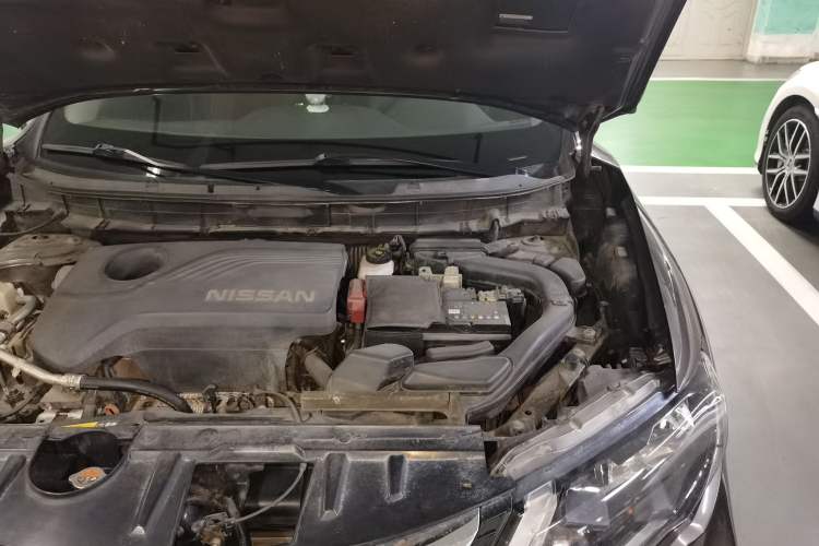 Used Nissan X-Trail 2017 2.5L CVT Luxury Edition 4WD Engine Bay Left