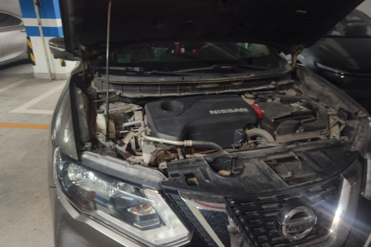 Used Nissan X-Trail 2017 2.5L CVT Luxury Edition 4WD Engine Bay Right