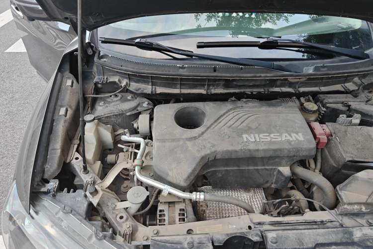 Used Nissan X-Trail 2017 2.5L CVT Luxury Edition 4WD Engine Bay Right