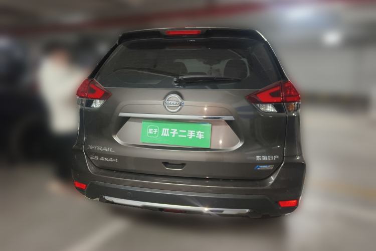 Used Nissan X-Trail 2017 2.5L CVT Luxury Edition 4WD Rear