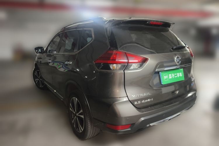 Used Nissan X-Trail 2017 2.5L CVT Luxury Edition 4WD Rear Left 45 Deg
