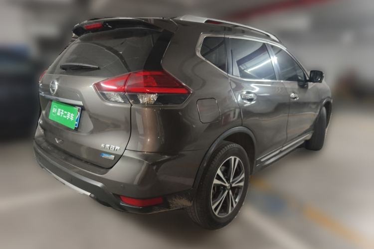 Used Nissan X-Trail 2017 2.5L CVT Luxury Edition 4WD Rear Right 45 Deg