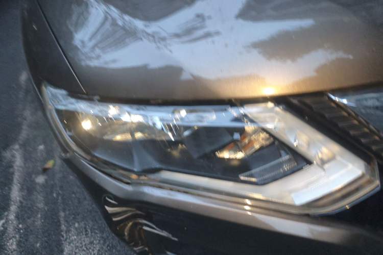 Used Nissan X-Trail 2017 2.0L CVT Comfort Edition 2WD Right Front Headlight