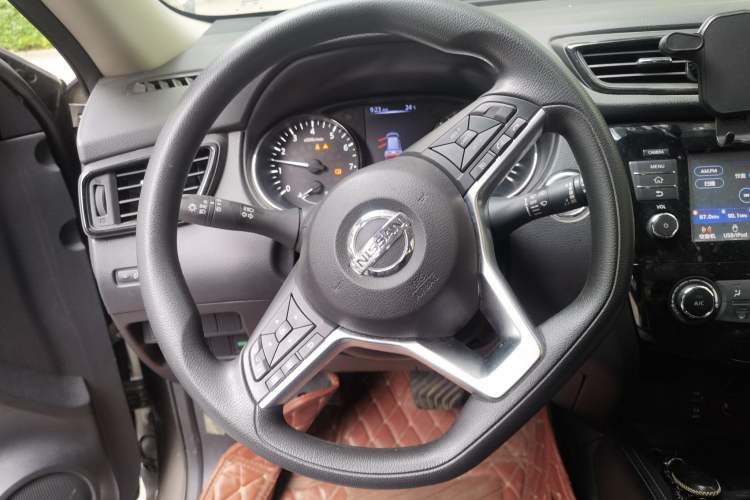 Used Nissan X-Trail 2017 2.0L CVT Comfort Edition 2WD Steering Wheel