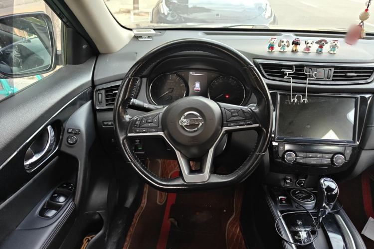 Used Nissan X-Trail 2017 2.5L CVT Luxury Edition 4WD Steering Wheel