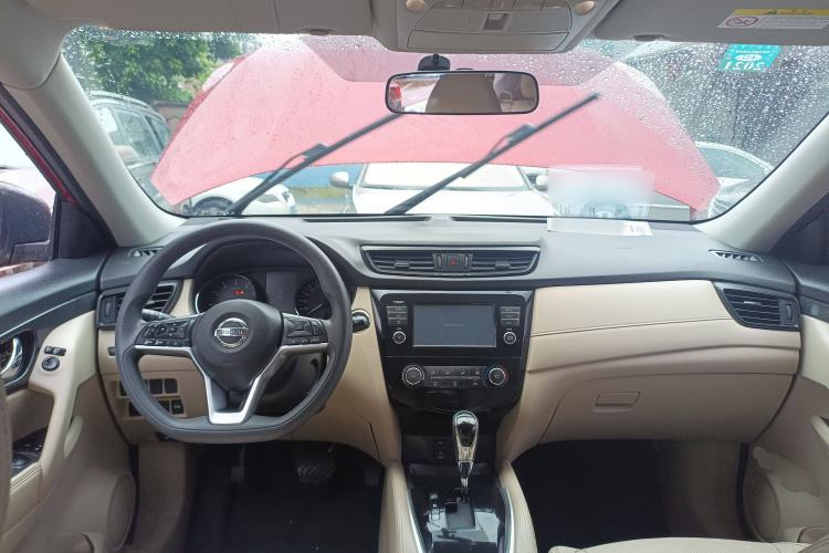 Used Nissan X-Trail 2017 2.0L CVT Comfort Edition 2WD Center Console