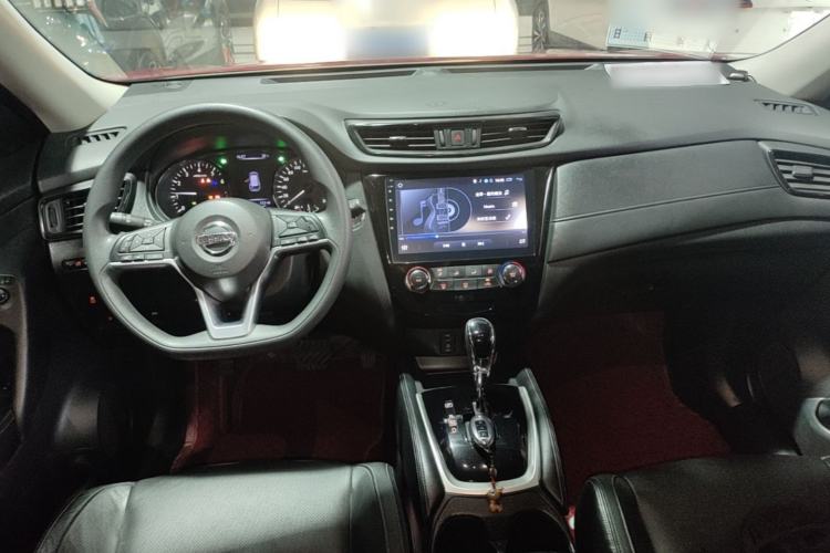 Used Nissan X-Trail 2017 2.0L CVT Comfort Edition 2WD Center Console