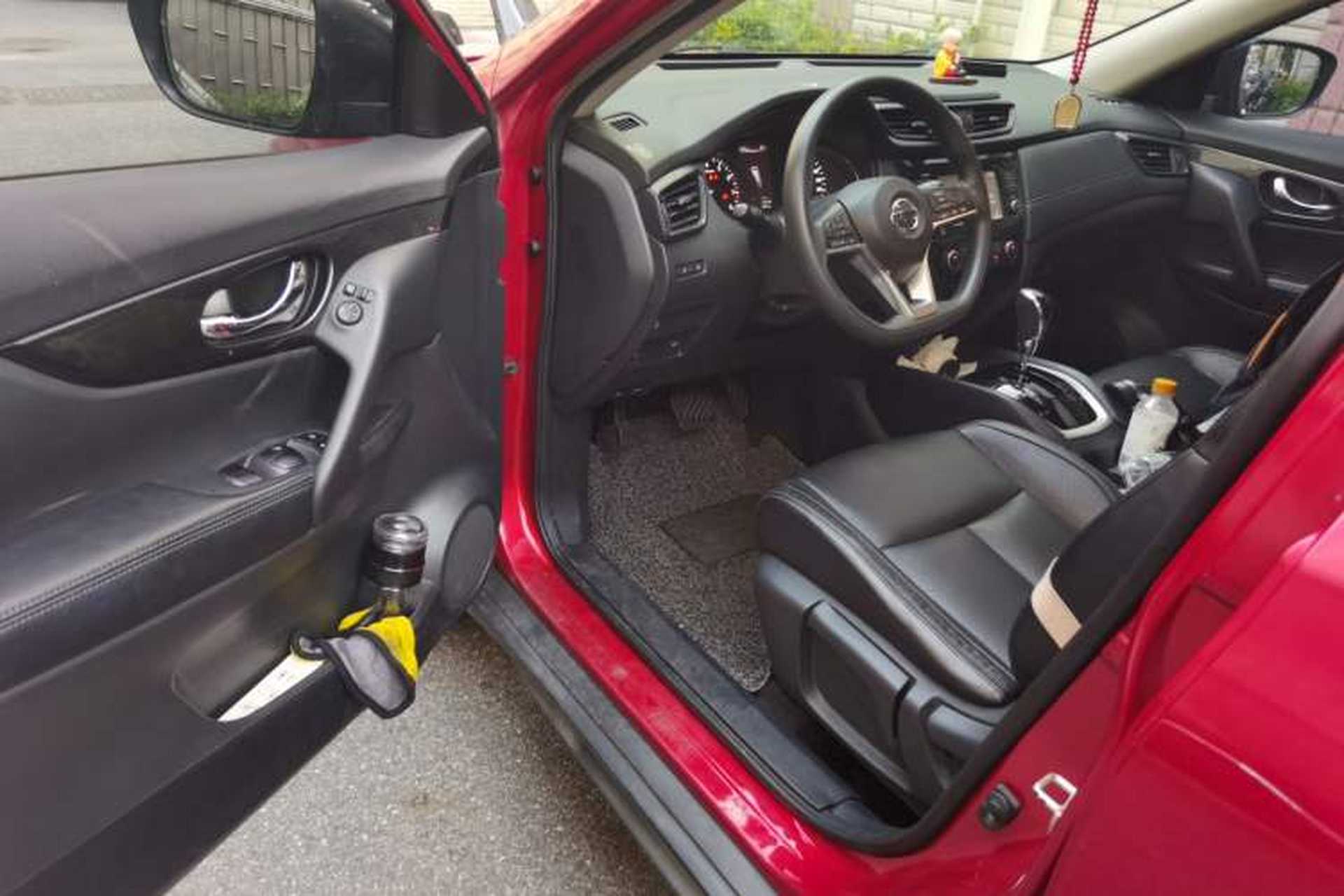 Used Nissan X-Trail 2017 2.0L CVT 7-Seater Comfort Edition 2WD Driver Seat