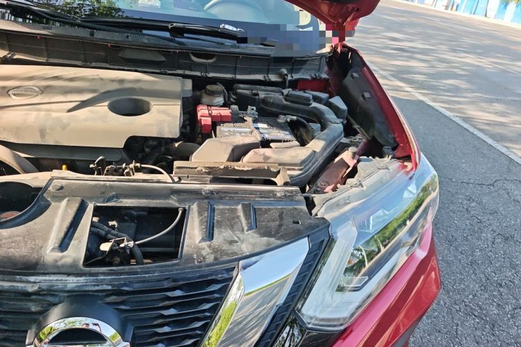 Used Nissan X-Trail 2017 2.0L CVT Comfort Edition 2WD Engine Bay Left