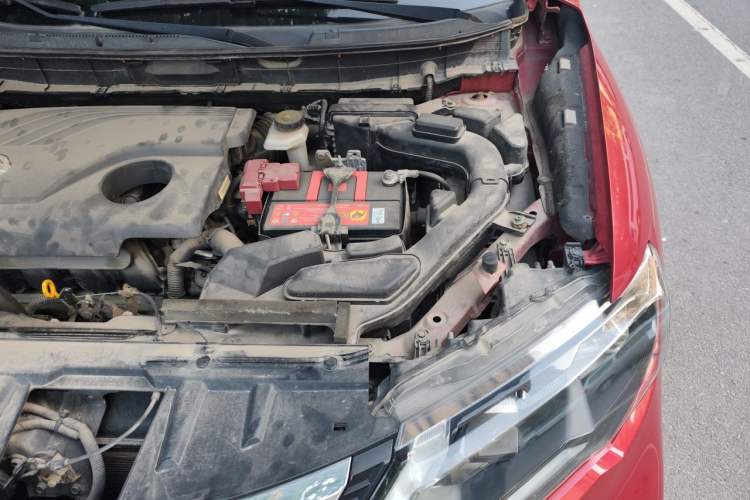 Used Nissan X-Trail 2017 2.0L CVT Comfort Edition 2WD Engine Bay Left