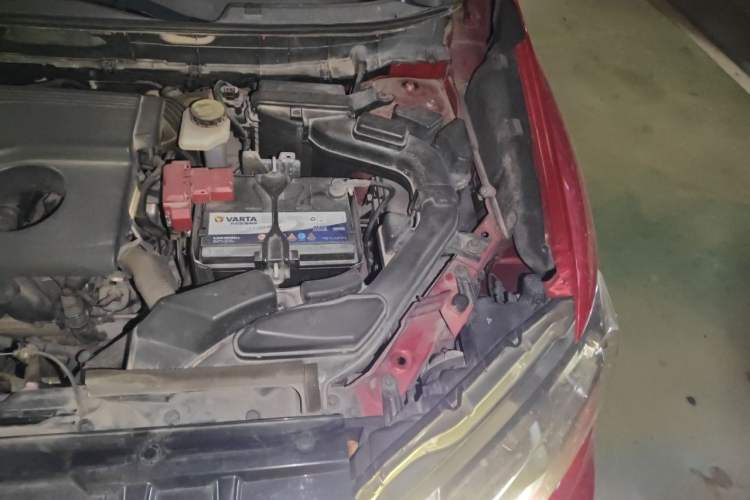 Used Nissan X-Trail 2017 2.0L CVT Smart Enjoyment Version 2WD Engine Bay Left