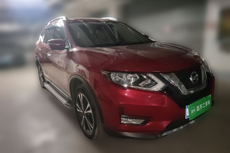 Used Nissan X-Trail 2017 2.5L CVT Luxury Edition 4WD Front Right 45 Deg