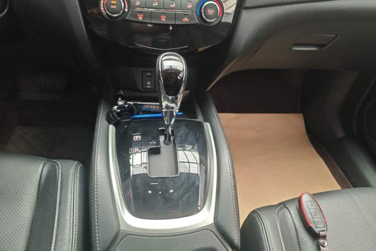 Used Nissan X-Trail 2017 2.0L CVT Comfort Edition 2WD Gear Lever