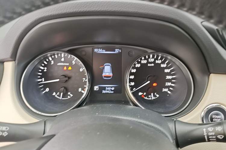 Used Nissan X-Trail 2017 2.5L CVT Luxury Edition 4WD Instrument Cluster