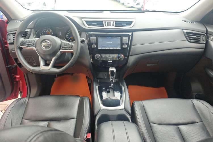 Used Nissan X-Trail 2017 2.0L CVT Comfort Edition 2WD Interior 3