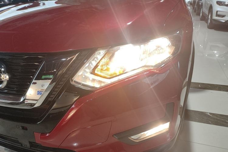 Used Nissan X-Trail 2017 2.0L CVT Comfort Edition 2WD Left Front Headlight