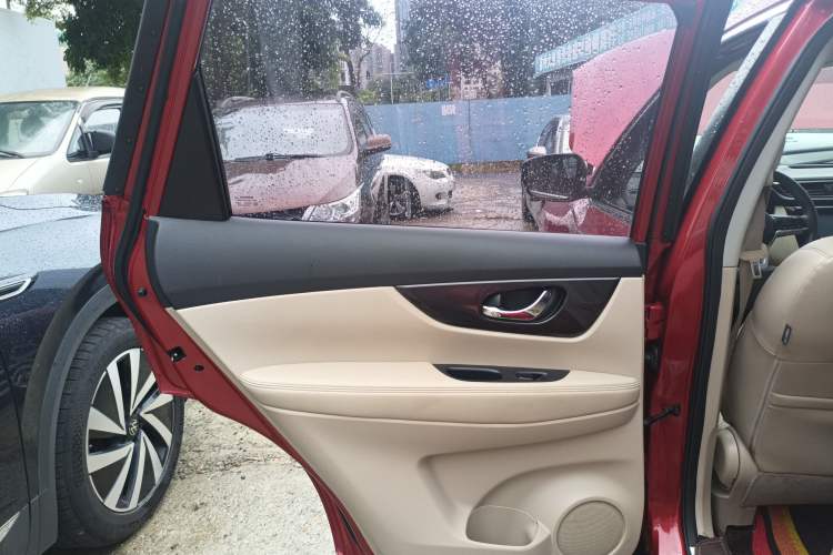 Used Nissan X-Trail 2017 2.0L CVT Comfort Edition 2WD Left Rear Door Interior