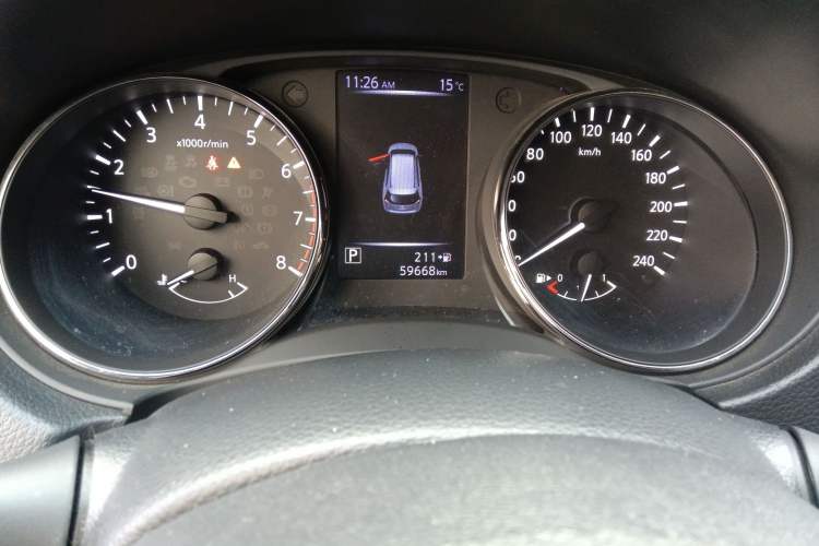 Used Nissan X-Trail 2017 2.0L CVT Comfort Edition 2WD Odometer Close Up