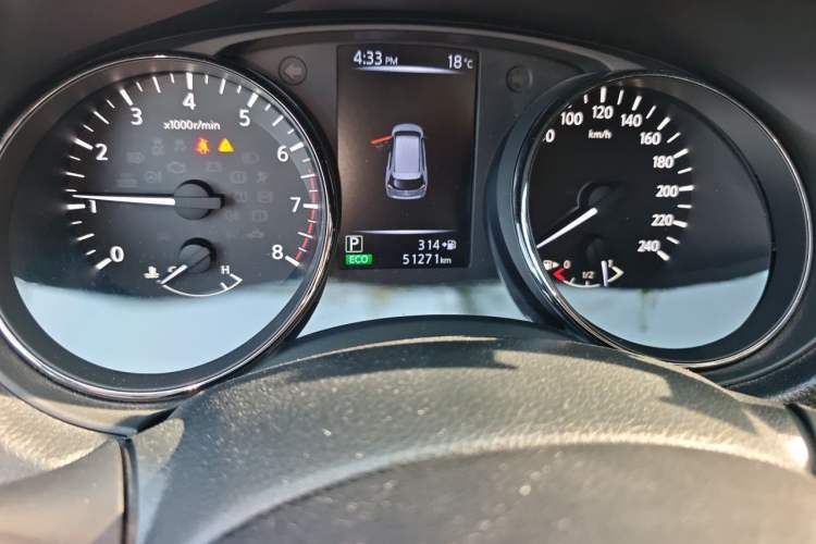 Used Nissan X-Trail 2017 2.0L CVT Comfort Edition 2WD Odometer Close Up
