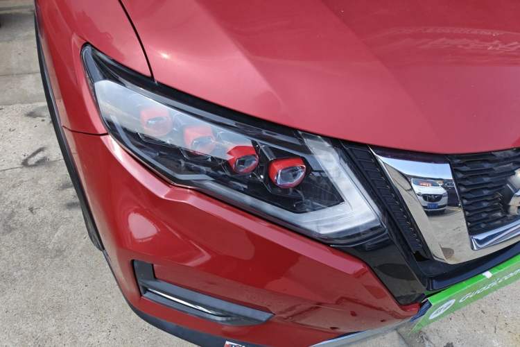 Used Nissan X-Trail 2017 2.0L CVT Comfort Edition 2WD Right Front Headlight