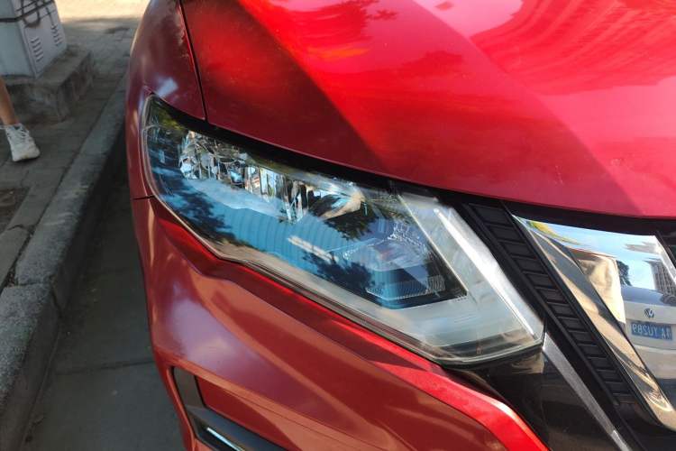 Used Nissan X-Trail 2017 2.0L CVT Comfort Edition 2WD Right Front Headlight