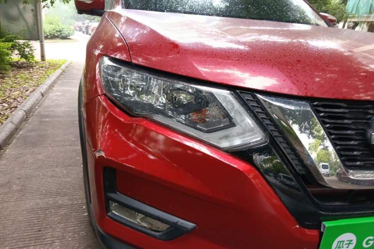 Used Nissan X-Trail 2017 2.0L CVT Comfort Edition 2WD Right Front Headlight