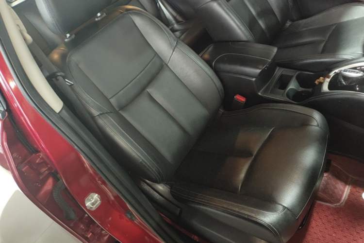 Used Nissan X-Trail 2017 2.0L CVT Comfort Edition 2WD Right Front Seat