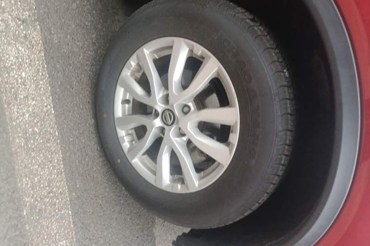 Used Nissan X-Trail 2017 2.0L CVT Comfort Edition 2WD Right Front Wheel Hub